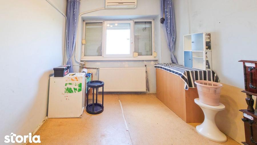 Apartament cu 4 camere în Tei