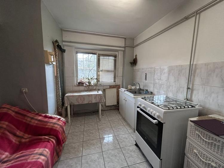- Apartament 3 camere confort 1 decomandat, Zona Obor. - 4