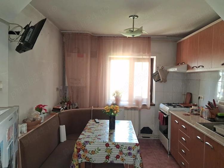 Apartament cu 2 camere decomandat în Sud