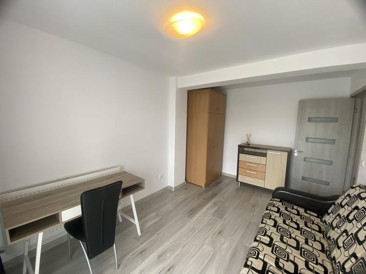 Apartament cu 3 camere, mobilat în Mioriței