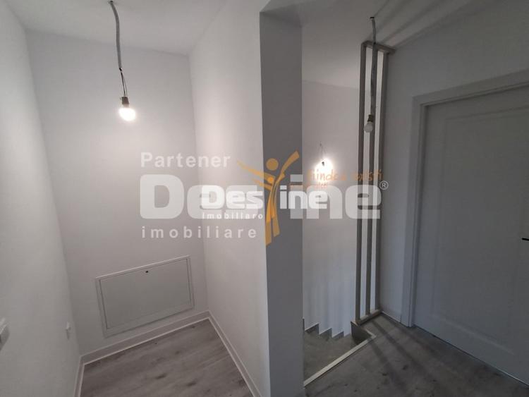 Duplex cu 4 camere cu Teren 325 Mp în Valea Adâncă