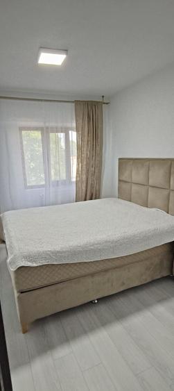 De inchiriat apartament 3 camere - 7