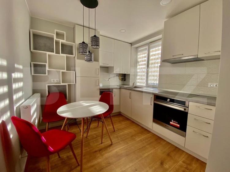 Apartament cu 2 camere decomandat în Central