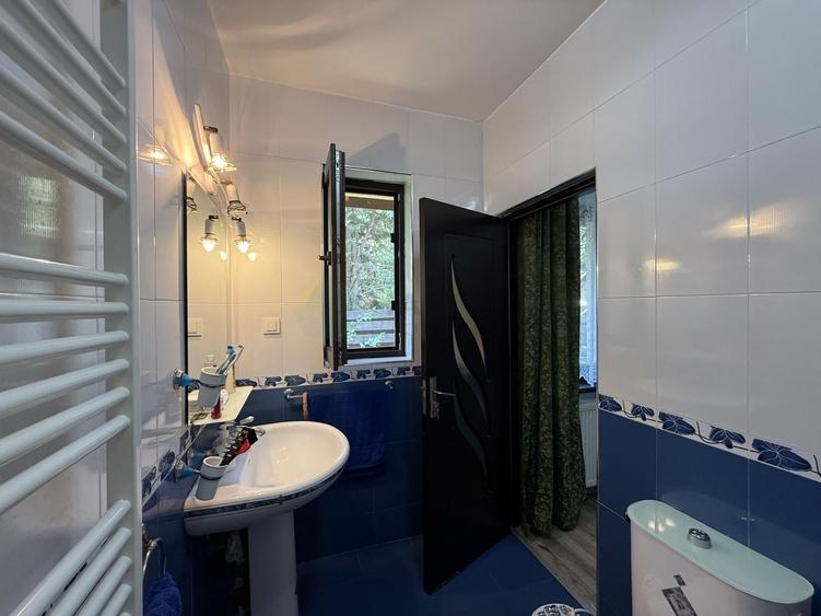 Casă individuală cu 4 camere cu Canalizare în Dumbrăveni