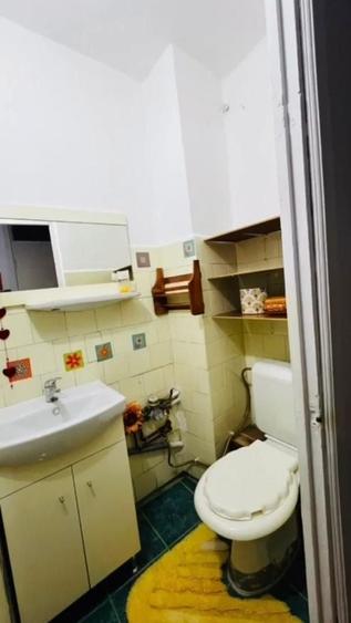 Apartament cu 3 camere decomandat, mobilat în Girocului