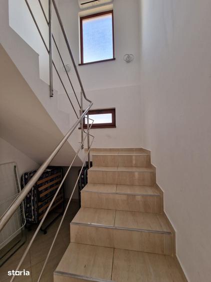 Casă cu 5 camere cu Teren 300 Mp în Central