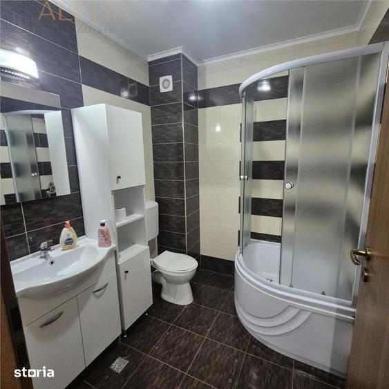Apartament cu 3 camere decomandat în Calea Moldovei