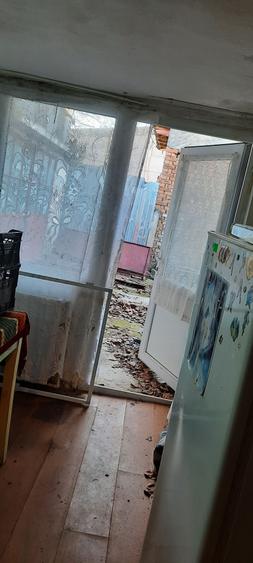 Casă cu 4 camere în Teiș