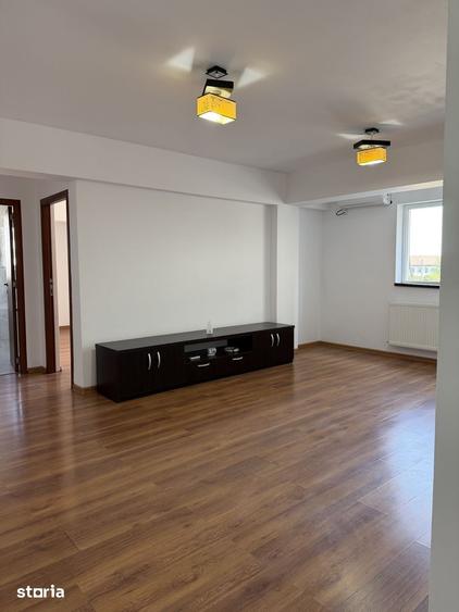 Apartament cu 2 camere decomandat în Chiajna