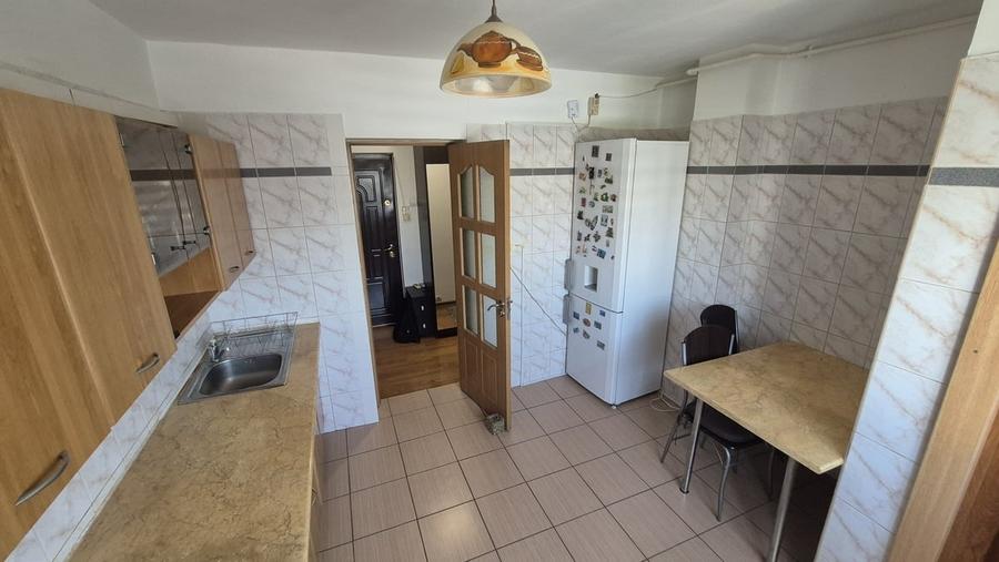 Apartament cu 2 camere decomandat în Dristor