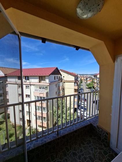 Apartament cu 2 camere decomandat în Turnișor