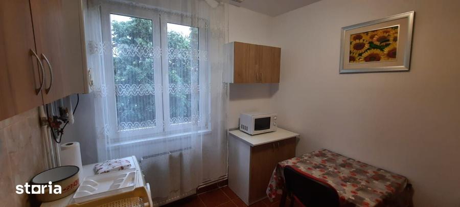 Apartament cu 2 camere nedecomandat în 7 Noiembrie