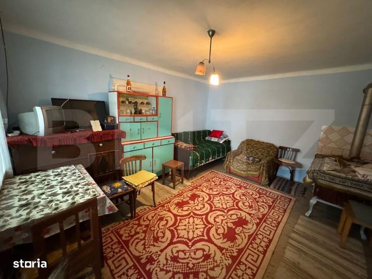 Casă cu 4 camere în Răhău