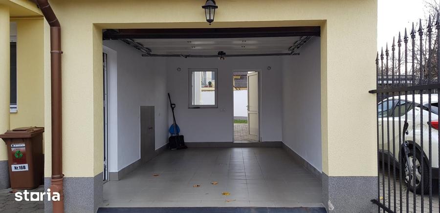 Casă cu 4 camere cu Teren 280 Mp în Trei Stejari