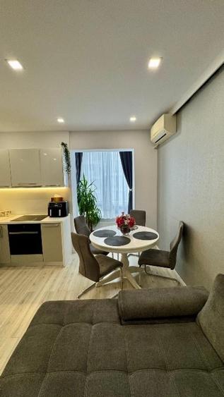 Apartament cu 3 camere decomandat în 1 Decembrie 1918