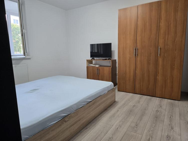 Inchiriez apartament cu un dormitor pe str Rodnei - 8