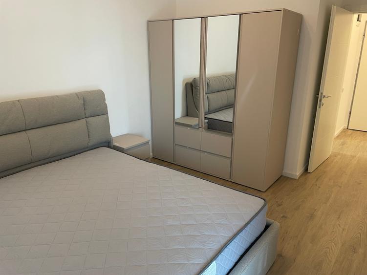 Apartament cu 2 camere decomandat în Theodor Pallady