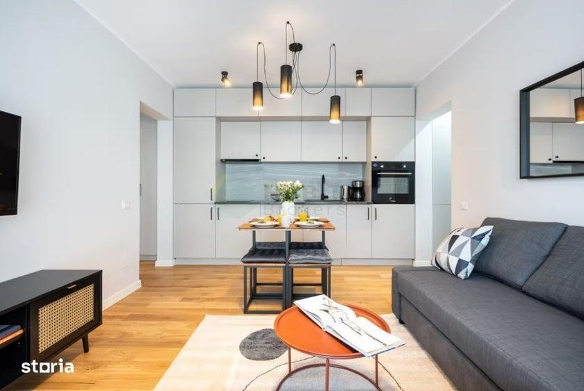 Apartament cu 3 camere, mobilat în Ultracentral