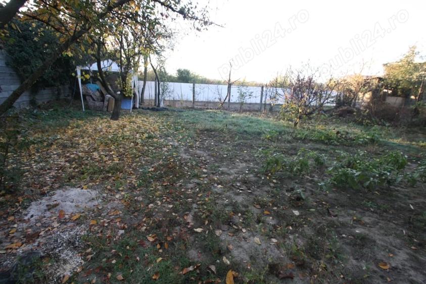 Casă cu 5 camere cu Teren 953 Mp în Fratelia