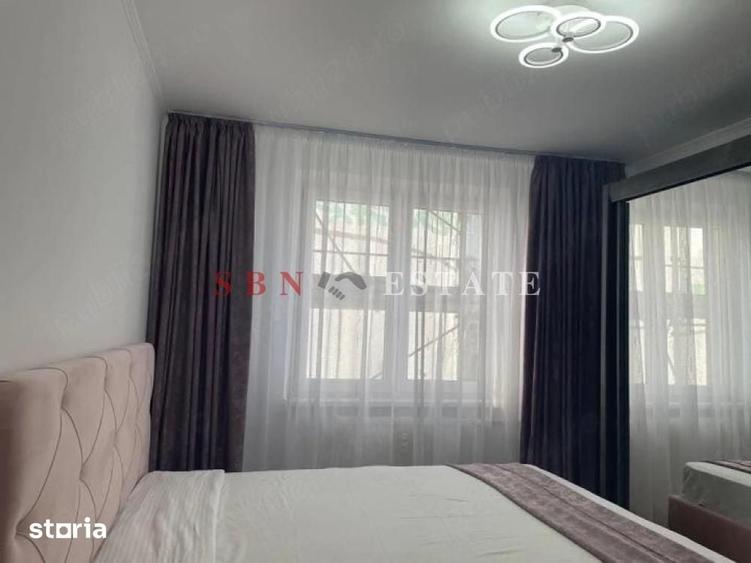 Apartament cu 3 camere semidecomandat în Berceni