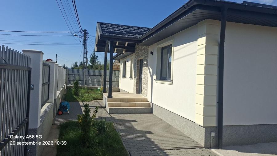 Casă cu 4 camere în Mihai Viteazu