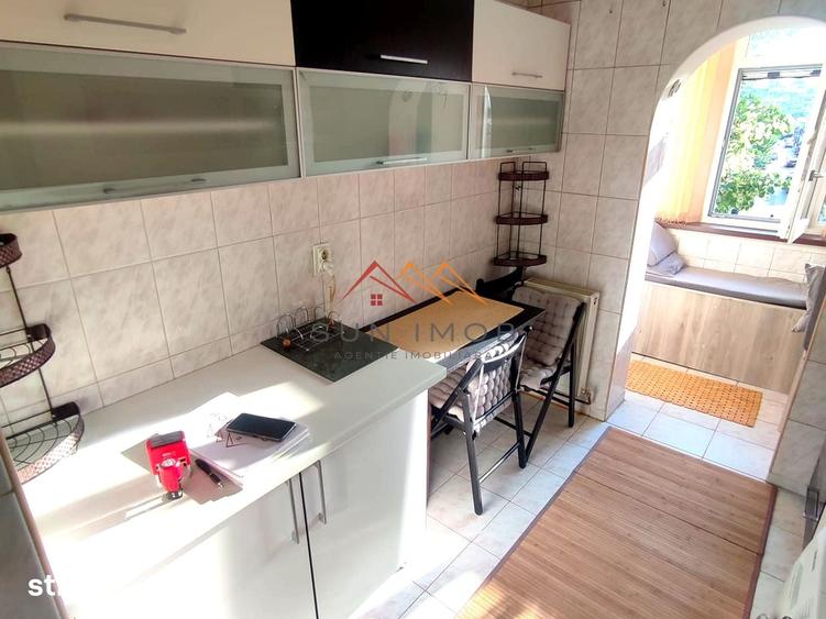 Apartament cu 2 camere decomandat în Vest