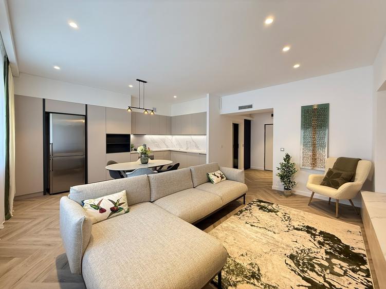 Apartament cu 2 camere decomandat în Vitan-Bârzești