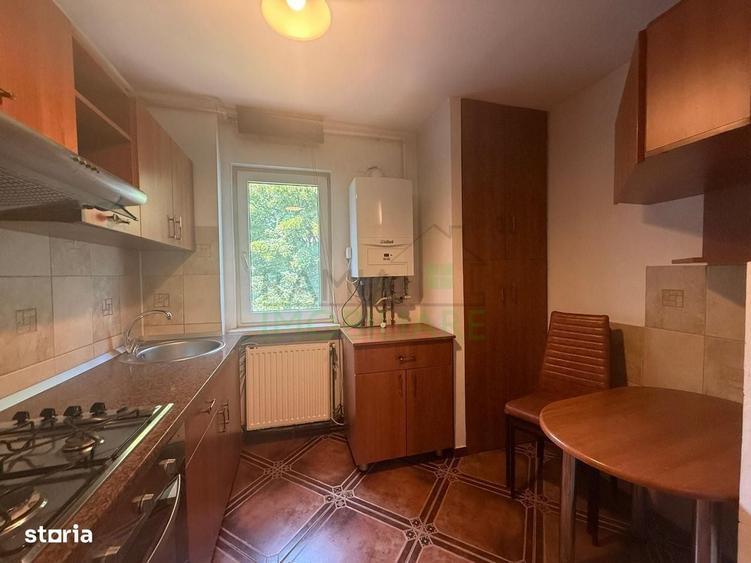 Apartament cu 4 camere decomandat în Triaj