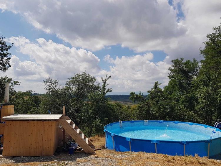Casă cu 4 camere cu Teren 1700 Mp în Meziad