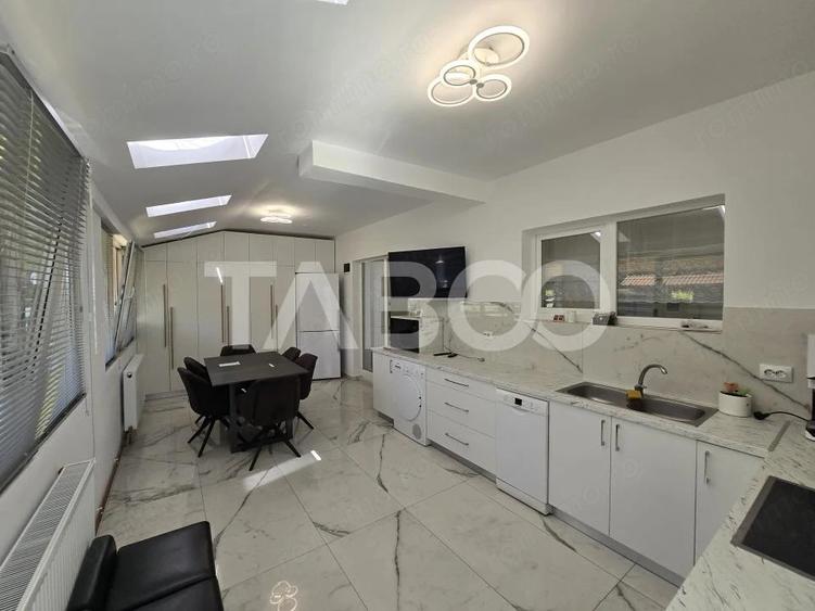 Casă cu 5 camere cu Teren 203 Mp în Central