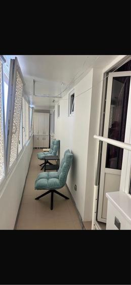 Apartament cu 3 camere semidecomandat în Unirii