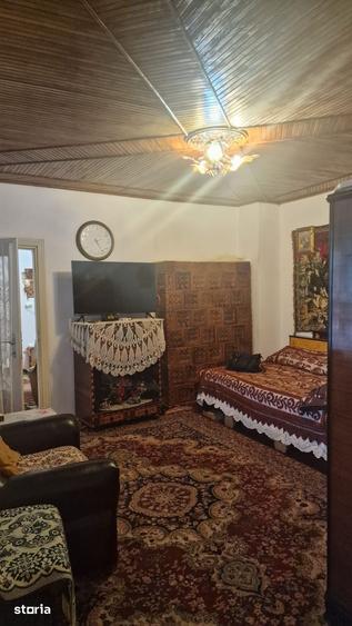 Casă cu 3 camere cu Teren 305 Mp în Central