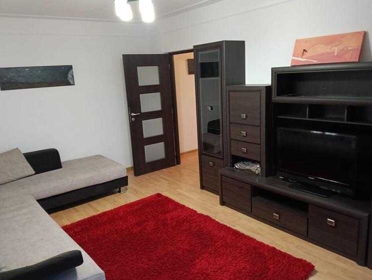 Apartament cu 2 camere decomandat, mobilat în Metalurgie