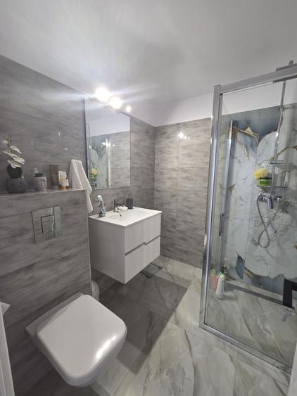 Apartament cu 2 camere decomandat în Exterior Vest