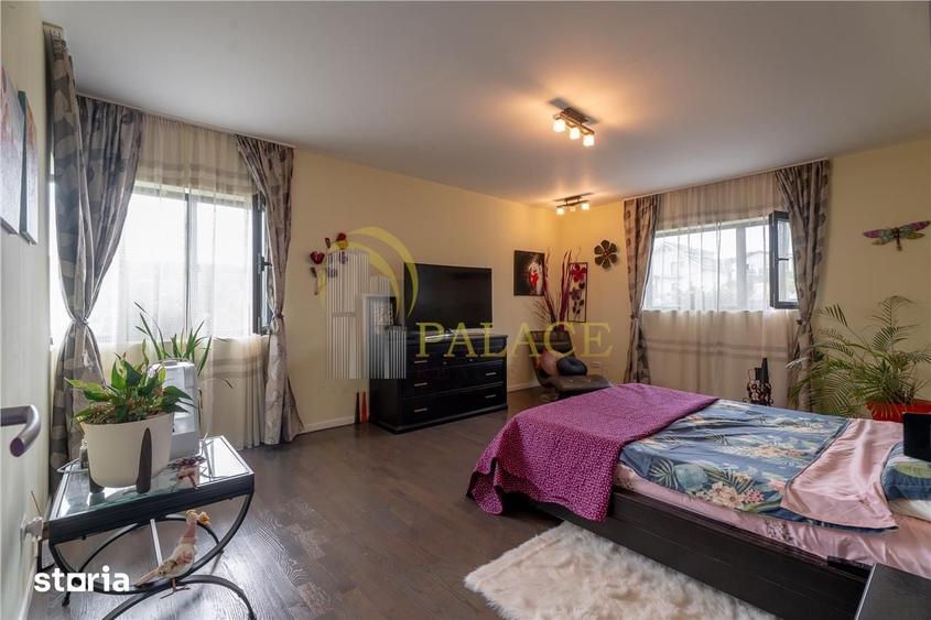 Casă cu 5 camere cu Teren 1000 Mp în Bucium