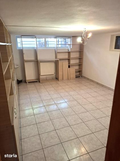 Casă cu 5 camere cu Teren 200 Mp în Central