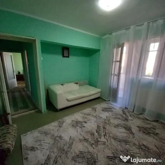 Apartament cu 2 camere decomandat în Est