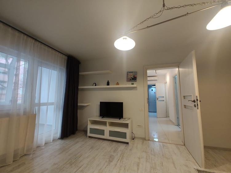 Apartament cu 2 camere decomandat, mobilat în Colentina