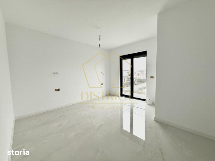 Casă cu 4 camere cu Teren 375 Mp în Sânandrei
