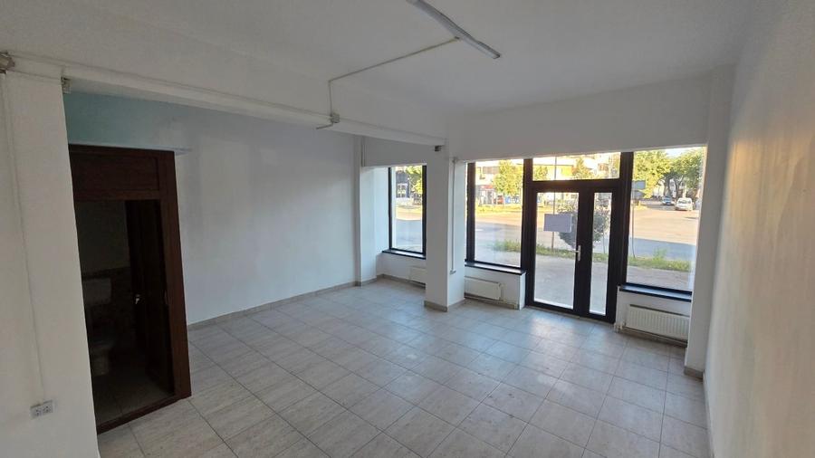 Spațiu comercial, de 130 mp, în Pod