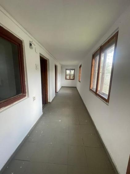 Casă individuală cu 3 camere cu Canalizare în Sud