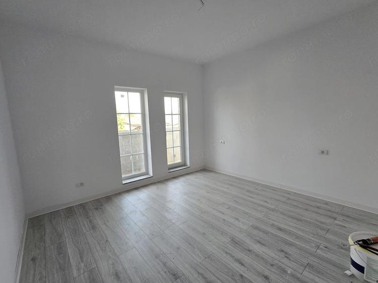 Casă cu 3 camere cu Teren 300 Mp în Sânandrei