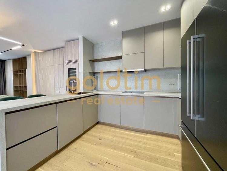 Apartament cu 4 camere nedecomandat, mobilat în Aviatorilor