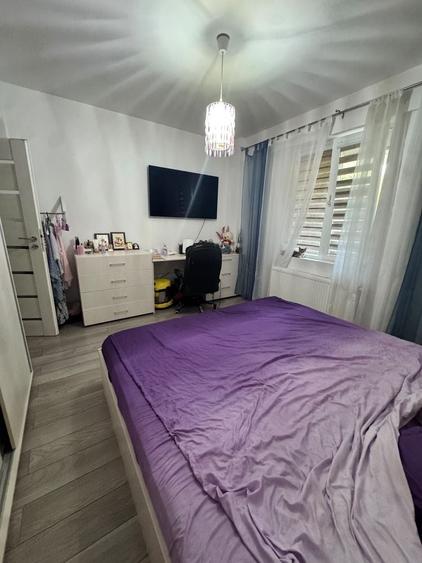 Apartament cu 2 camere decomandat în Exterior Vest