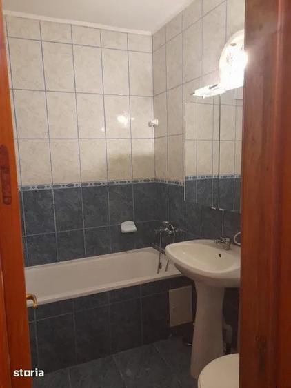 Casă cu 2 camere semidecomandat cu Teren 112 Mp în Eminescu