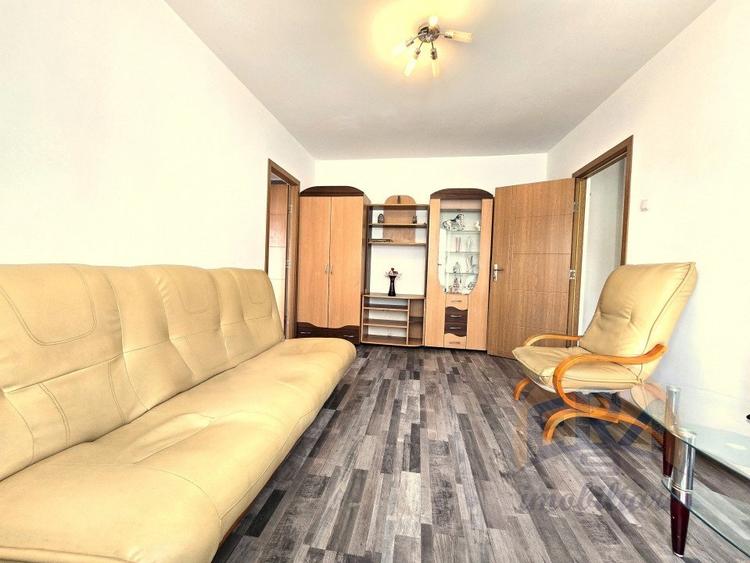 Apartament cu 2 camere semidecomandat, mobilat în Rogerius