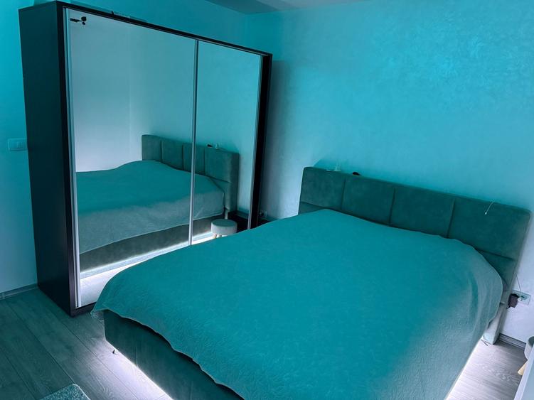 Casă individuală cu 5 camere cu Canalizare în Valea Adâncă