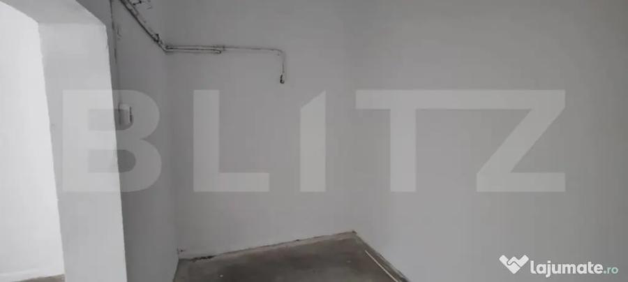 Spațiu comercial, de 70 mp, în Micro 3