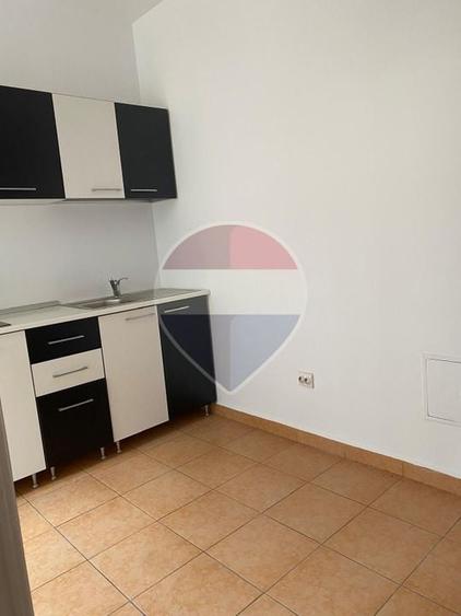 Casă individuală cu 4 camere cu Teren 120 Mp în Ferdinand