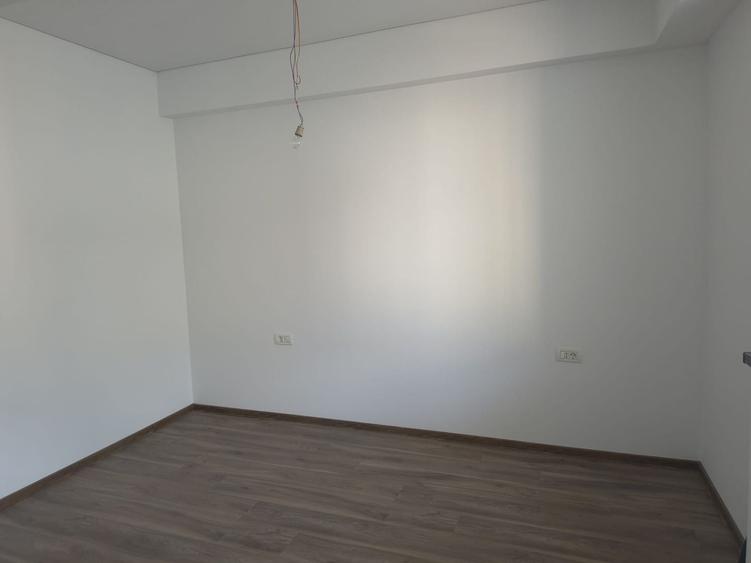 Apartament cu 2 camere semidecomandat în Peninsula
